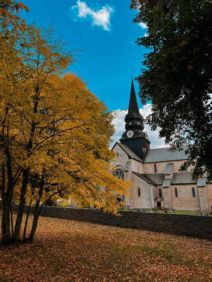 Varnhem Klostergardens Vandrarhem المظهر الخارجي الصورة